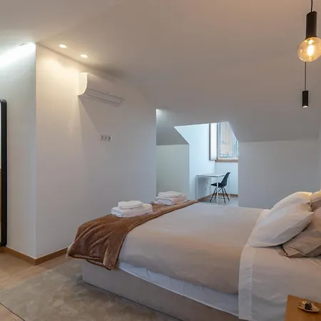 Direita House 131 Apartment