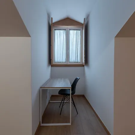 Direita House 131 * Braga