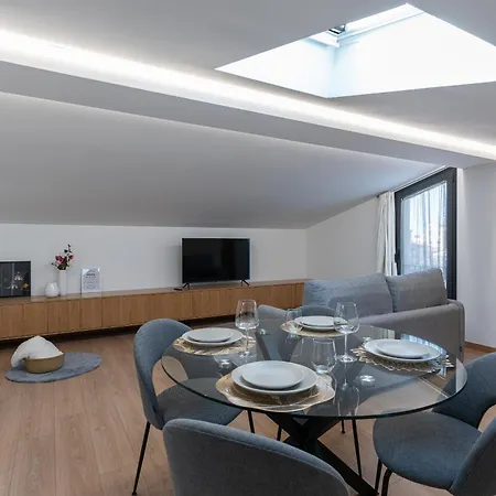 Direita House 131 Braga